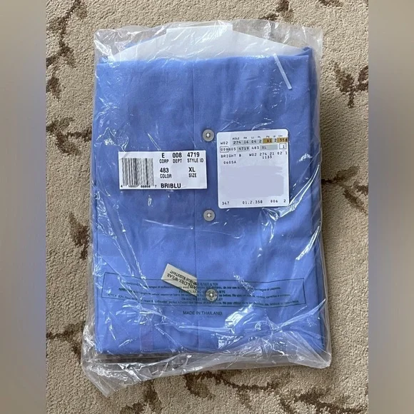 Eddie Bauer Women’s Blue Dress Shirt - Size XL - Picture 2 of 2